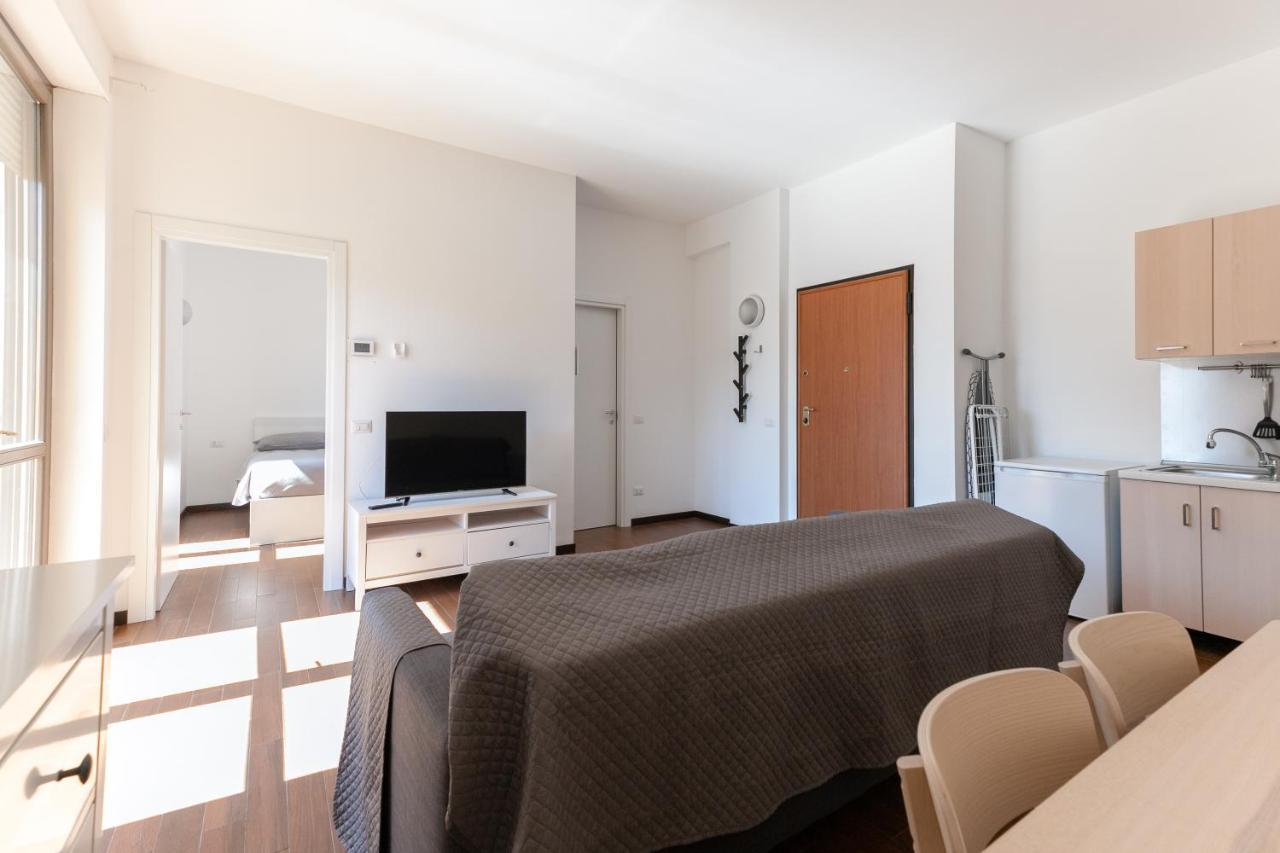 Апартаменты Alessia'S Flat - Affori Милан Экстерьер фото